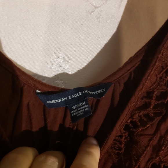 Lace Corner Tank Top - Picture 2 of 3